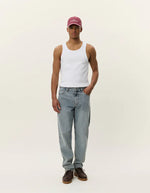 Load image into Gallery viewer, Le Deux - Ryder Washed Jeans in Light Indigo
