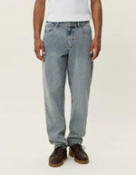 Load image into Gallery viewer, Le Deux - Ryder Washed Jeans in Light Indigo
