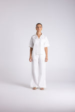 Load image into Gallery viewer, Two T's Olivia Short Sleeve Shirt - White
