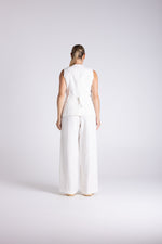 Load image into Gallery viewer, Two T's Abbey Vest - Milk
