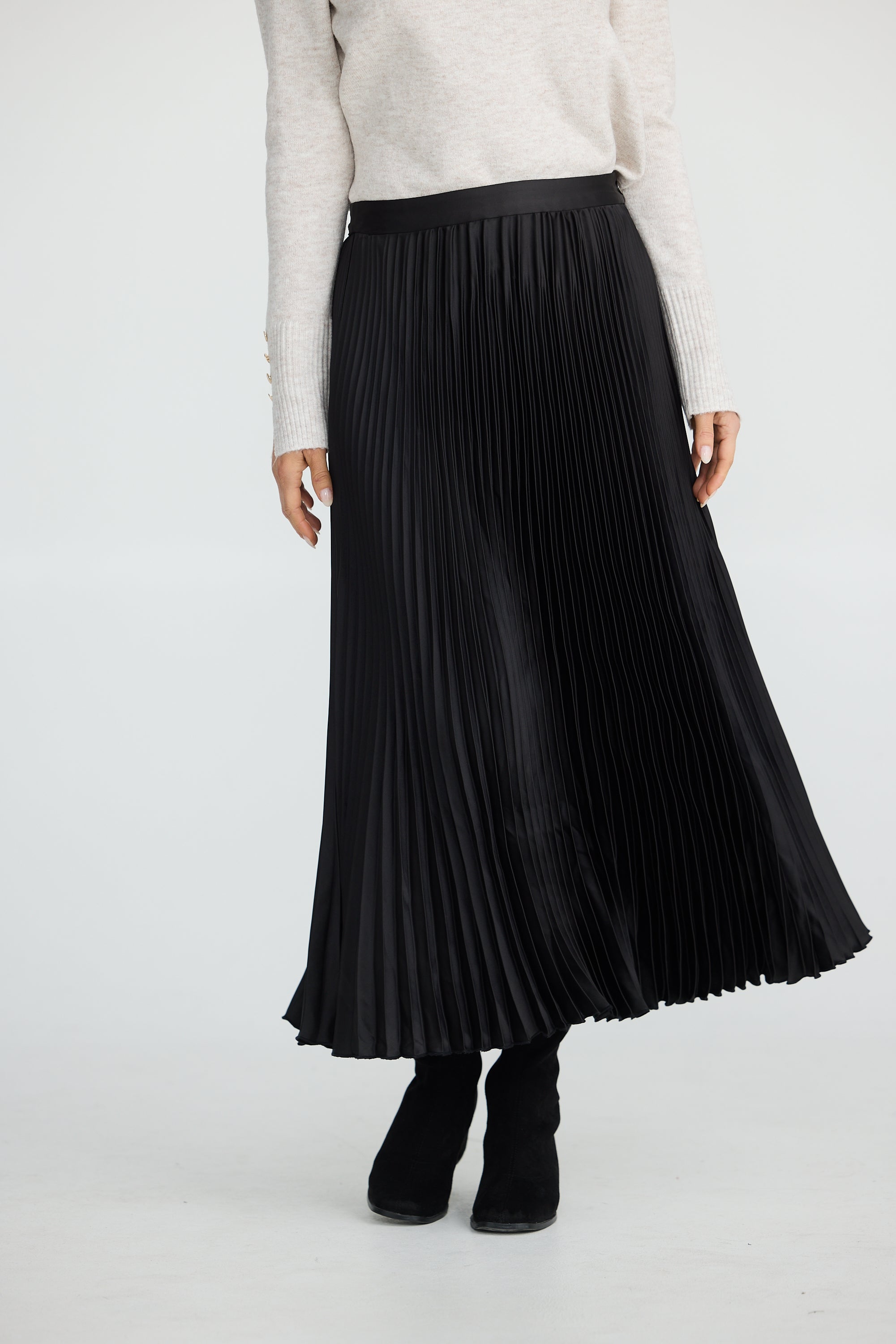 Brave and True Identity Skirt - Black