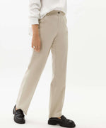 Load image into Gallery viewer, Brax Woman Maine Pant - Angora
