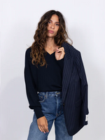 Load image into Gallery viewer, Scotch and Soda Woman Core Vee Neck Pullover - Night
