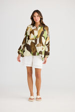 Load image into Gallery viewer, Holiday Cliffside Shirt - Jungle Print
