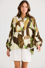 Load image into Gallery viewer, Holiday Cliffside Shirt - Jungle Print
