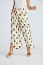 Load image into Gallery viewer, Holiday Fly Away Pant - Ivory Palm Print
