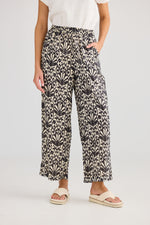 Load image into Gallery viewer, Holiday Playa Pant - Spring Fan
