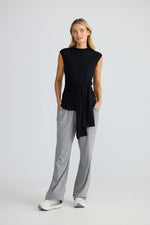 Load image into Gallery viewer, Homelove Fast Forward Top - Black
