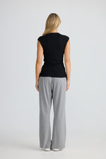 Load image into Gallery viewer, Homelove Fast Forward Top - Black
