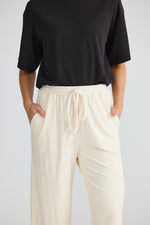 Load image into Gallery viewer, Homelove Fair View Pant - Cream

