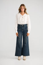 Load image into Gallery viewer, Talisman Intuition Jean - Vintage Denim
