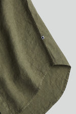 Load image into Gallery viewer, No Nationality Arne Linen Short Sleeve Shirt - Dark Olive
