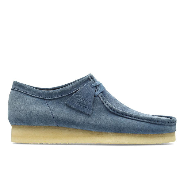 Baby blue clearance clarks wallabees